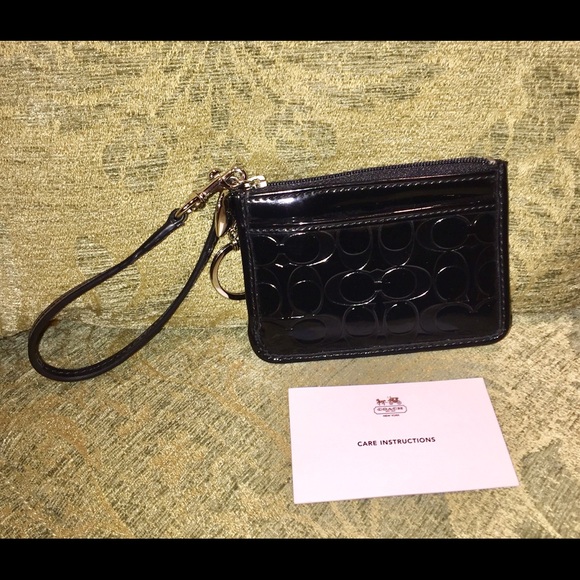 Coach Handbags - Coach card wristlet with zipper pouch.